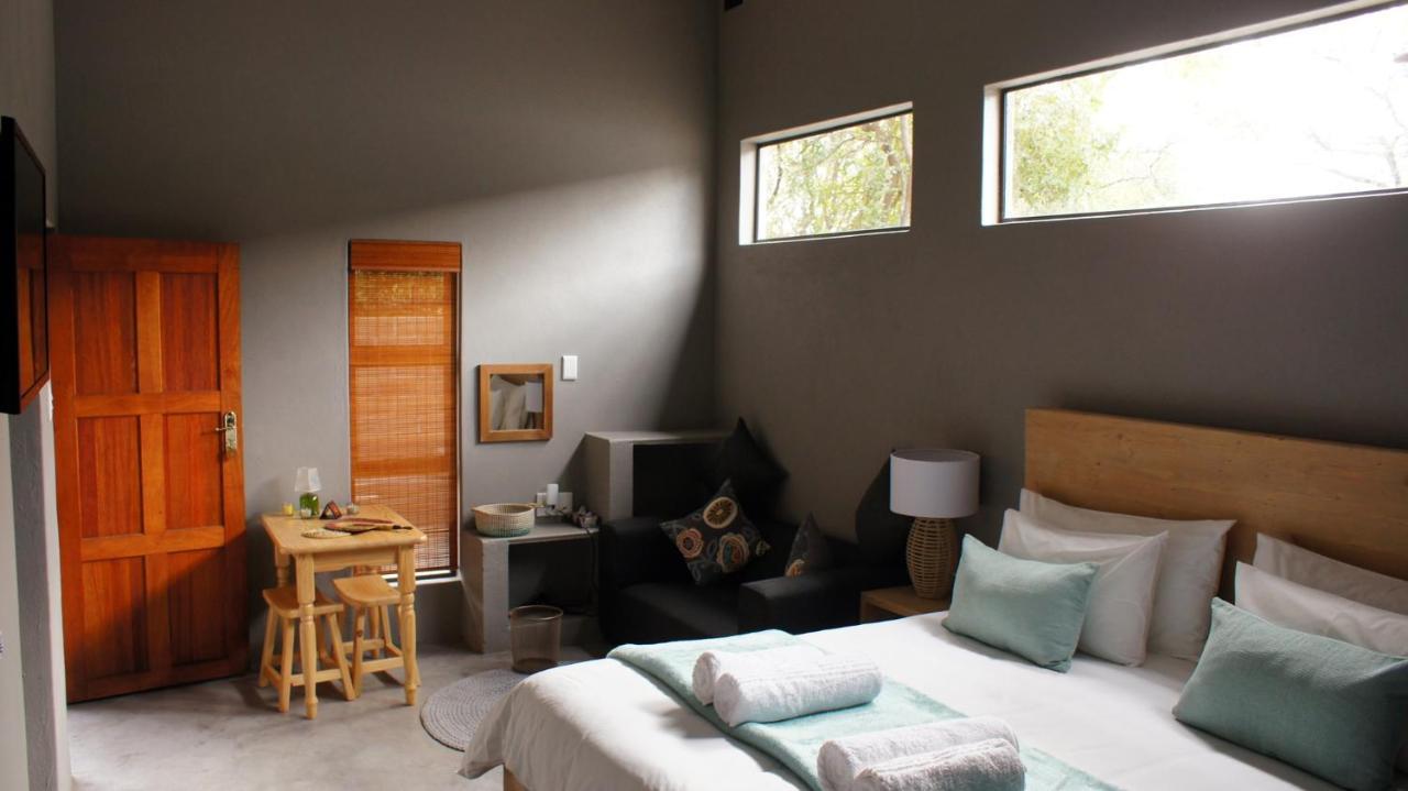 Dream Of Africa Bush Lodge Marloth Park Exteriör bild