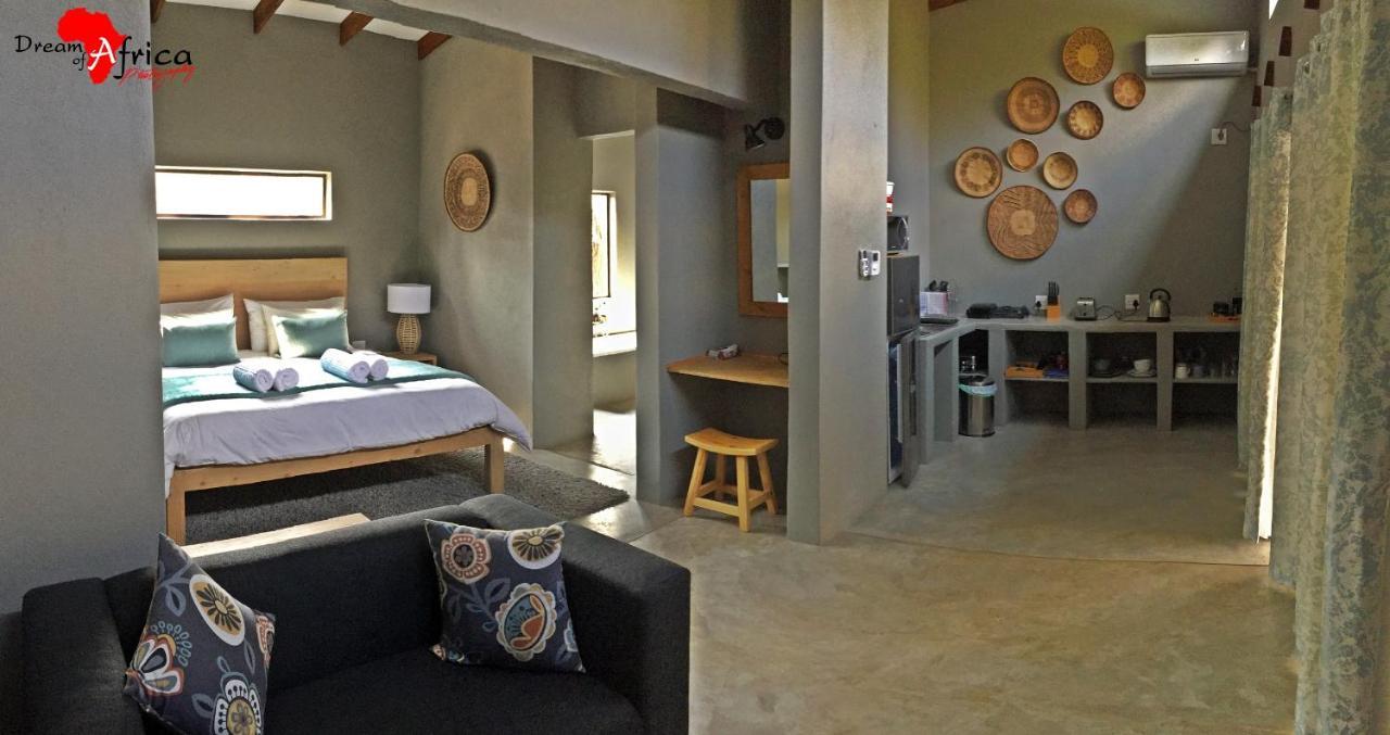 Dream Of Africa Bush Lodge Marloth Park Exteriör bild