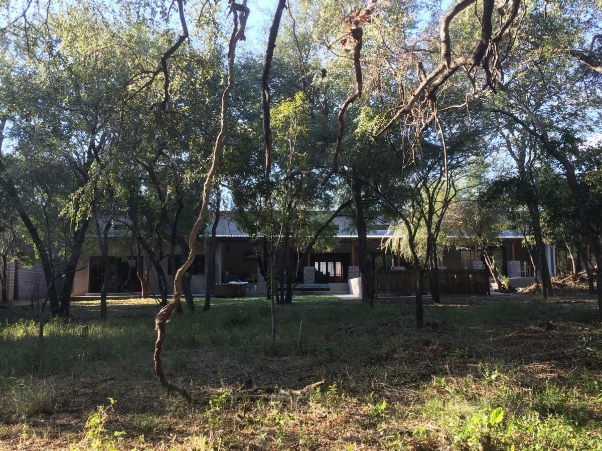 Dream Of Africa Bush Lodge Marloth Park Exteriör bild