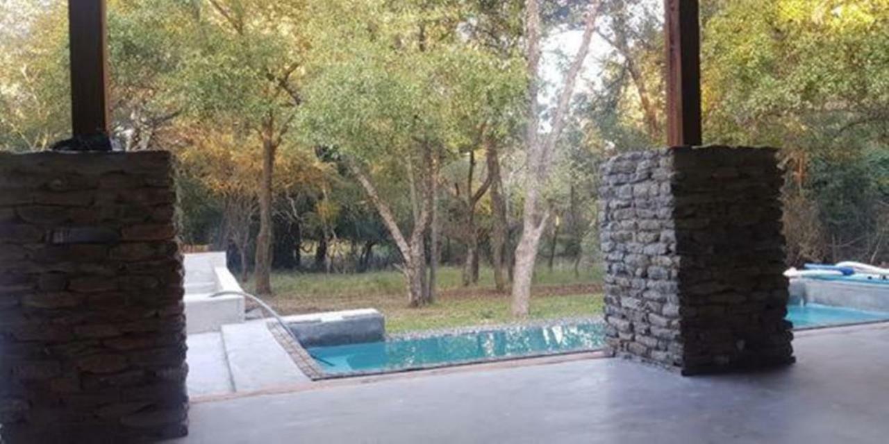 Dream Of Africa Bush Lodge Marloth Park Exteriör bild